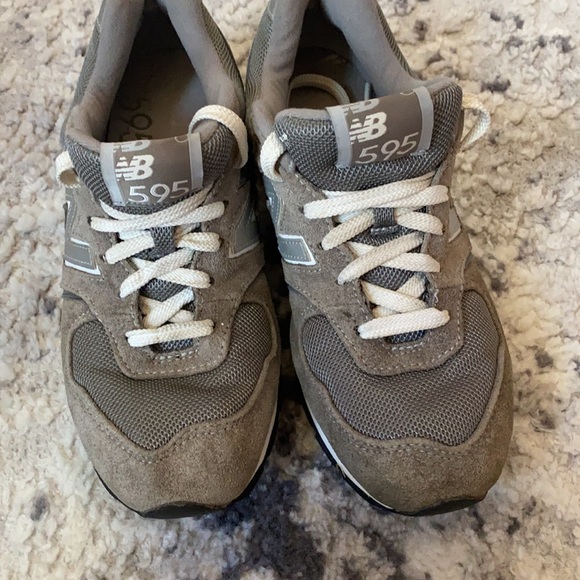 Women’s new balance 595 tennis shoes in excellent condition!!! Size 7.5 - Picture 7 of 12